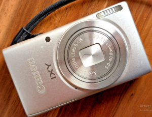Canon IXY 100F PowerShot ELPH 120 IS Digital Camera